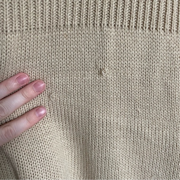 Neutral knitted cardigan with fake fur collar - Picture 7 of 7